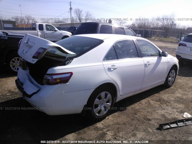 4T4BE46K59R114125 - 2009 TOYOTA CAMRY SE/LE/XLE WHITE photo 4