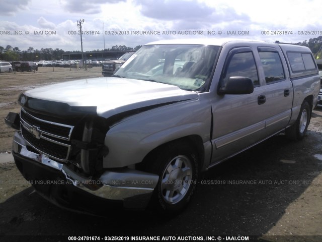 2GCEC13V161355606 - 2006 CHEVROLET SILVERADO C1500 GRAY photo 2