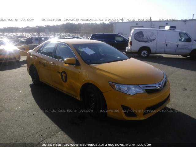 4T1BD1FK9EU110181 - 2014 TOYOTA CAMRY HYBRID/LE/XLE ყვითელი ფოტო 1