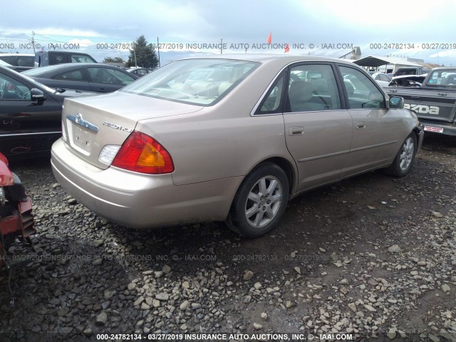 4T1BF28B0YU104027 - 2000 TOYOTA AVALON XL/XLS GOLD photo 4