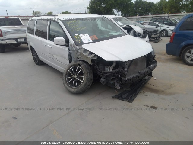 2C4RDGEG7HR699901 - 2017 DODGE GRAND CARAVAN GT WHITE photo 1