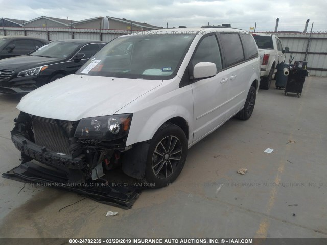 2C4RDGEG7HR699901 - 2017 DODGE GRAND CARAVAN GT WHITE photo 2