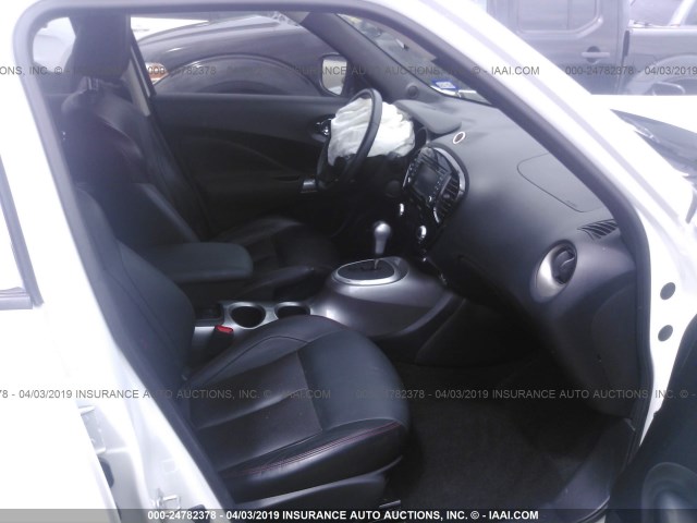 JN8AF5MR8FT507104 - 2015 NISSAN JUKE S/SV/SL/NISMO Սպիտակ լուսանկար 5