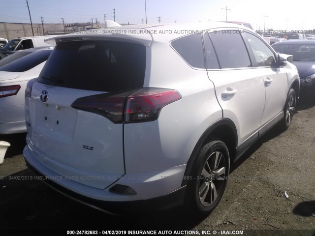 JTMWFREV2JJ732577 - 2018 TOYOTA RAV4 ADVENTURE/XLE 白色 照片 4