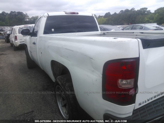 1GCEC14XX8Z309508 - 2008 CHEVROLET SILVERADO C1500 WHITE photo 3