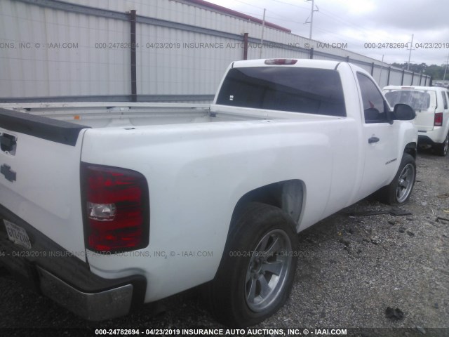 1GCEC14XX8Z309508 - 2008 CHEVROLET SILVERADO C1500 WHITE photo 4