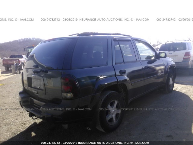 1GNDT13S362207143 - 2006 CHEVROLET TRAILBLAZER LS/LT Dark Blue photo 4