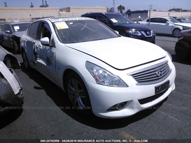 JN1CV6AP5FM580136 - 2015 INFINITI Q40 WHITE photo 1