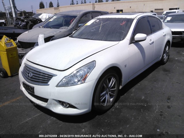 JN1CV6AP5FM580136 - 2015 INFINITI Q40 WHITE photo 2