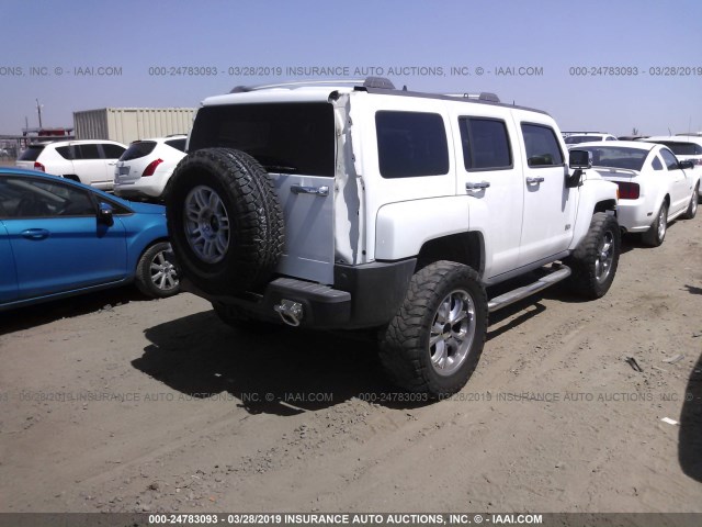 5GTDN136368225301 - 2006 HUMMER H3 WHITE photo 4