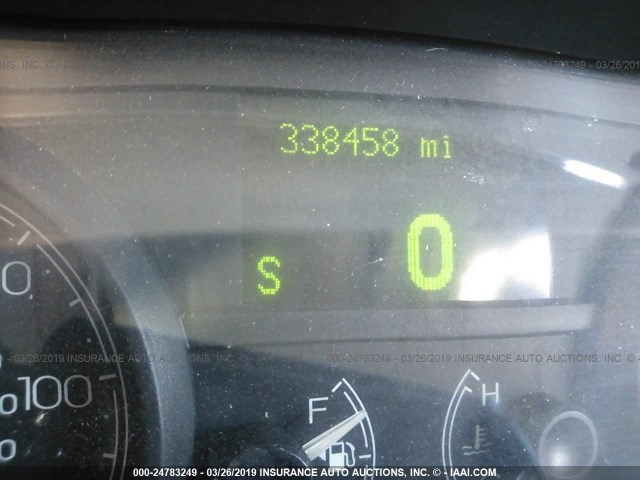 2LNBL8EV5BX763067 - 2011 LINCOLN TOWN CAR EXECUTIVE L BLACK photo 7