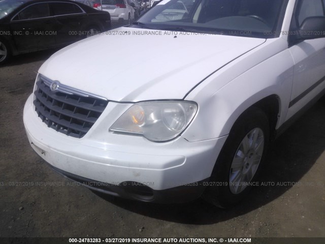 2A8GM48L58R608535 - 2008 CHRYSLER PACIFICA LX WHITE photo 6