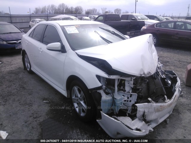 4T1BF1FK0DU274542 - 2013 TOYOTA CAMRY L/SE/LE/XLE 白色 照片 1