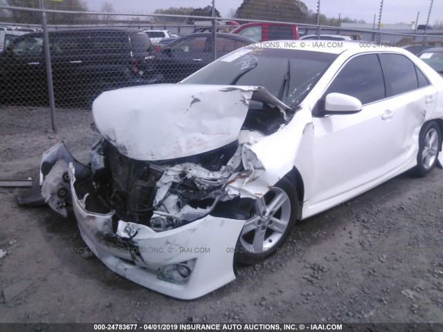 4T1BF1FK0DU274542 - 2013 TOYOTA CAMRY L/SE/LE/XLE 白色 照片 6