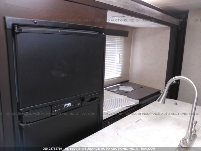 4X4TCKF29JX129835 - 2018 FOREST RIVER OTHER  Unknown photo 8