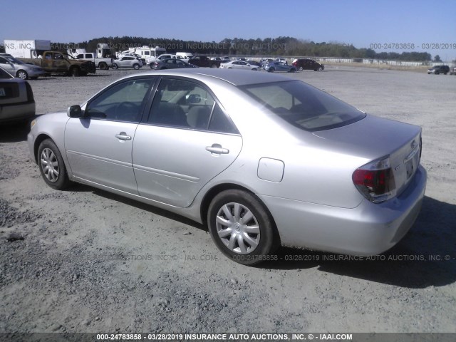4T1BE32K66U731202 - 2006 TOYOTA CAMRY LE/XLE/SE SILVER photo 3