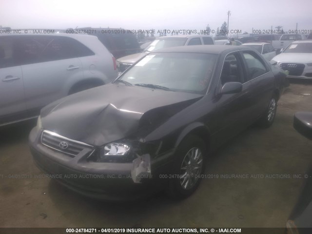 4T1BG22K11U847114 - 2001 TOYOTA CAMRY CE/LE/XLE 灰色 照片 2