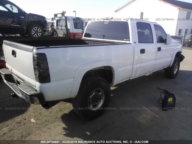 1GCHK23D86F269523 - 2006 CHEVROLET SILVERADO K2500 HEAVY DUTY WHITE photo 4