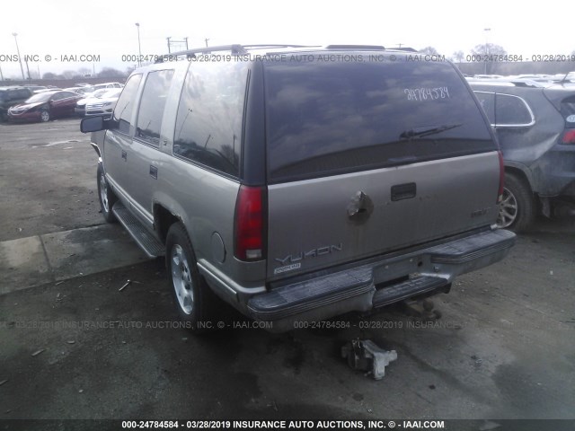 1GKEK13R0WJ732734 - 1998 GMC YUKON TAN photo 3