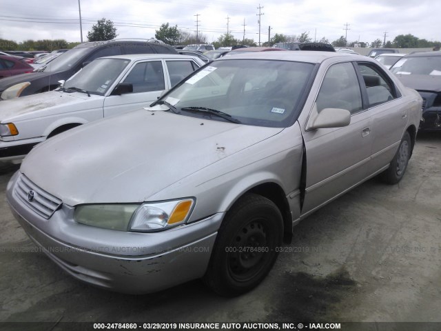 4T1BG22KXXU484109 - 1999 TOYOTA CAMRY CE/LE/XLE TAN photo 2