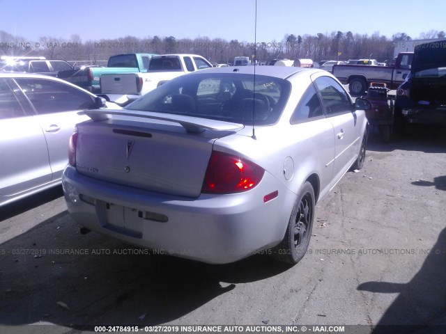 1G2AL18F187105874 - 2008 PONTIAC G5 SILVER photo 4