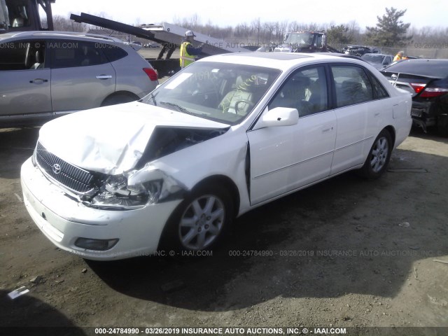 4T1BF28B8YU096162 - 2000 TOYOTA AVALON XL/XLS WHITE photo 2