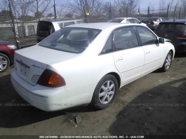 4T1BF28B8YU096162 - 2000 TOYOTA AVALON XL/XLS WHITE photo 4