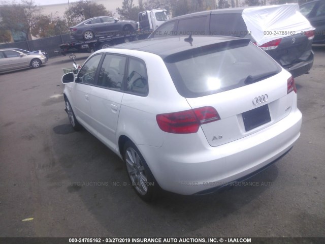 WAUKEAFM6AA034348 - 2010 AUDI A3 PREMIUM PLUS WHITE photo 3