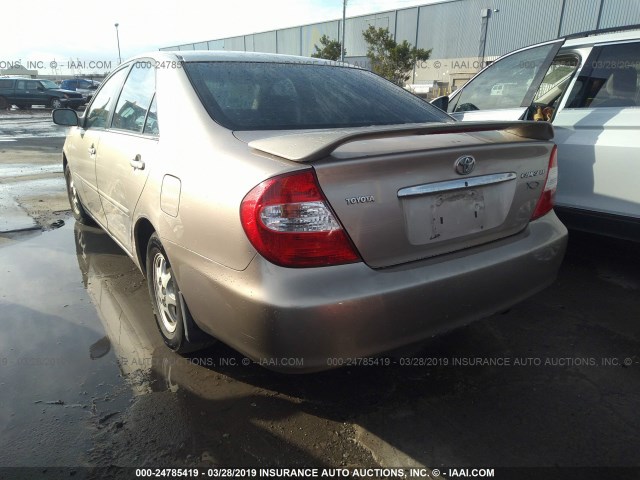 4T1BE32KX2U512916 - 2002 TOYOTA CAMRY LE/XLE/SE GOLD photo 3