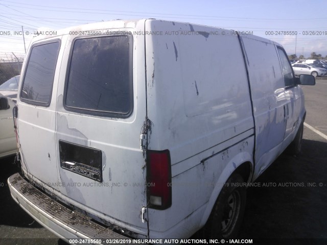 1GCDM19Z8NB127426 - 1992 CHEVROLET ASTRO WHITE photo 4