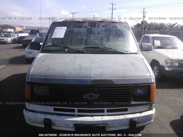 1GCDM19Z8NB127426 - 1992 CHEVROLET ASTRO WHITE photo 6