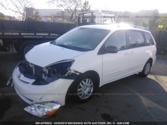 5TDZA23C36S441570 - 2006 TOYOTA SIENNA CE/LE WHITE photo 2