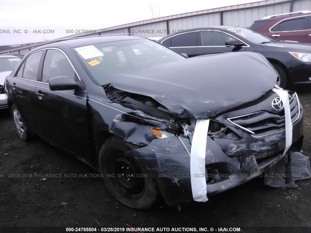 4T1BF3EKXBU137201 - 2011 TOYOTA CAMRY SE/LE/XLE GRAY photo 1