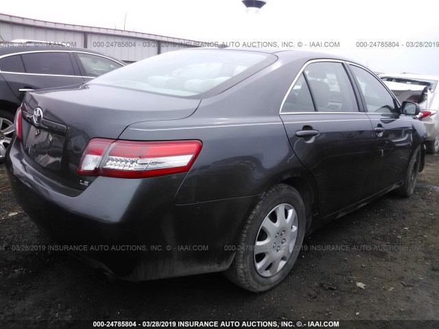 4T1BF3EKXBU137201 - 2011 TOYOTA CAMRY SE/LE/XLE GRAY photo 4