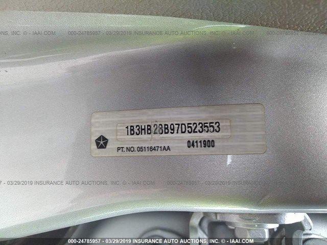 1B3HB28B97D523553 - 2007 DODGE CALIBER SILVER photo 9