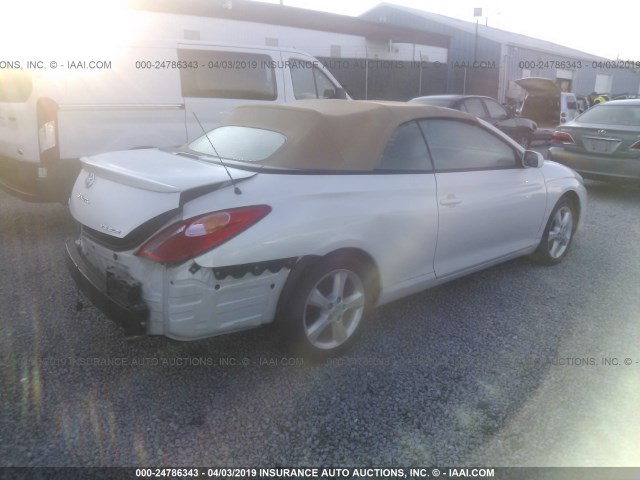 4T1FA38P55U059440 - 2005 TOYOTA CAMRY SOLARA  WHITE photo 4