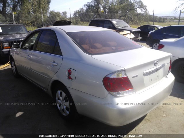 4T1BE32K56U734821 - 2006 TOYOTA CAMRY LE/XLE/SE SILVER photo 3