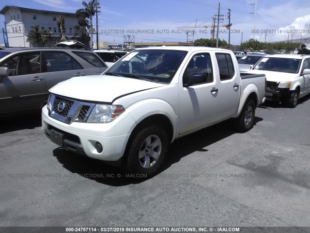 1N6AD0ER0DN736846 - 2013 NISSAN FRONTIER S/SV/SL/PRO-4X WHITE photo 2