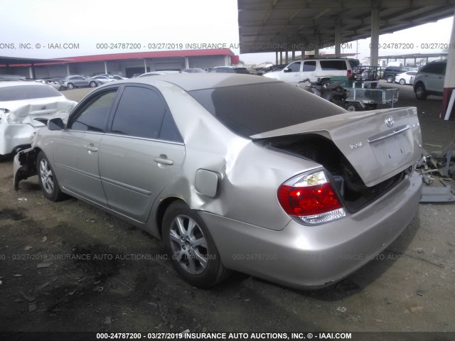 4T1BF32K65U097028 - 2005 TOYOTA CAMRY LE/XLE/SE TAN photo 3