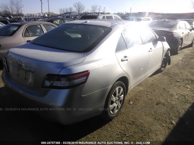 4T1BF3EK8BU135348 - 2011 TOYOTA CAMRY SE/LE/XLE 银色 照片 4