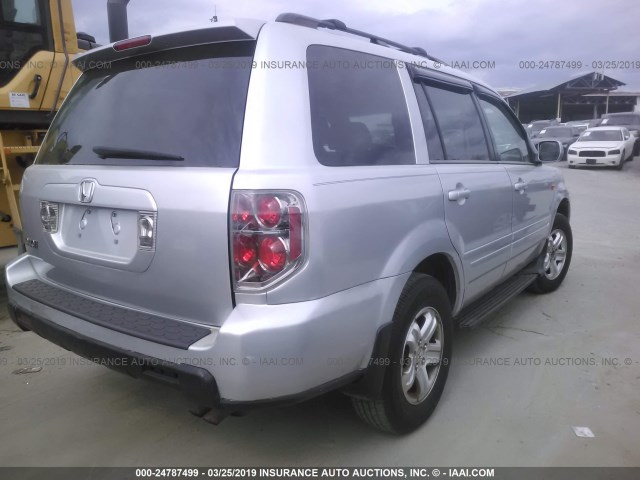 5FNYF18218B008988 - 2008 HONDA PILOT VP SILVER photo 4