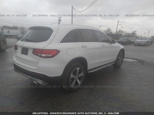 WDC0G4JB2GF099974 - 2016 MERCEDES-BENZ GLC WHITE photo 4