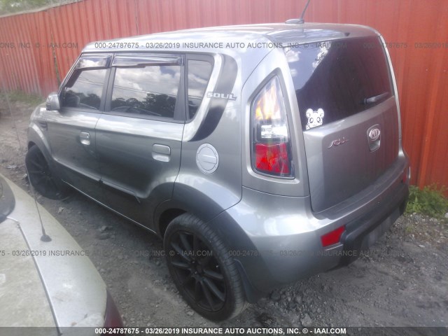 KNDJT2A27A7115565 - 2010 KIA SOUL +/!/SPORT GRAY photo 3