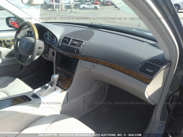 WDBUF56J36A897538 - 2006 MERCEDES-BENZ E GRAY photo 5