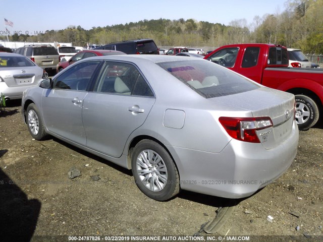 4T4BF1FK5CR158547 - 2012 TOYOTA CAMRY SE/LE/XLE 银色 照片 3