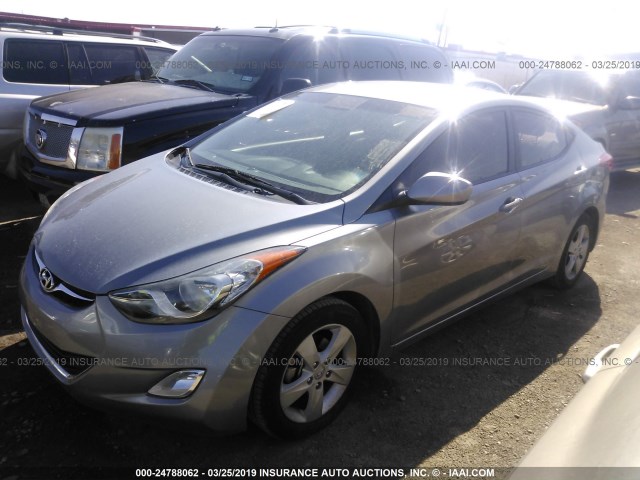 KMHDH4AE4DU575689 - 2013 HYUNDAI ELANTRA GLS/LIMITED GRAY photo 2