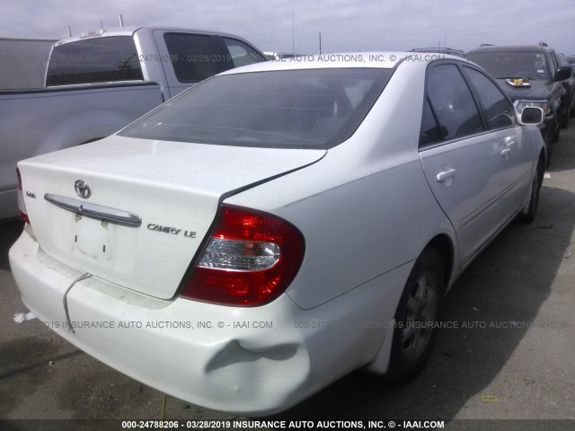 4T1BE30K24U349006 - 2004 TOYOTA CAMRY LE/XLE/SE WHITE photo 4