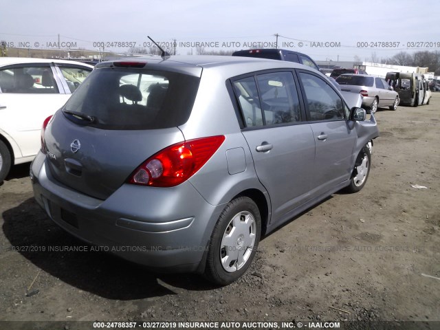 3N1BC13E09L466608 - 2009 NISSAN VERSA S/SL GRAY photo 4