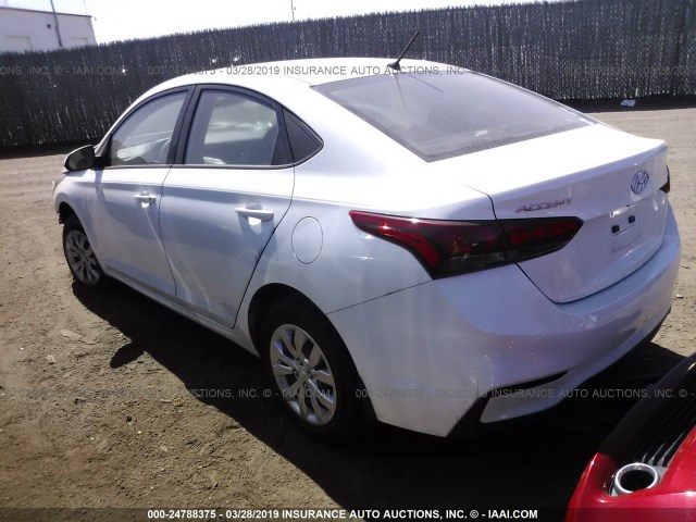 3KPC24A34JE032952 - 2018 HYUNDAI ACCENT SEL WHITE photo 3