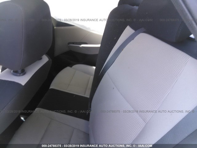 3KPC24A34JE032952 - 2018 HYUNDAI ACCENT SEL WHITE photo 8